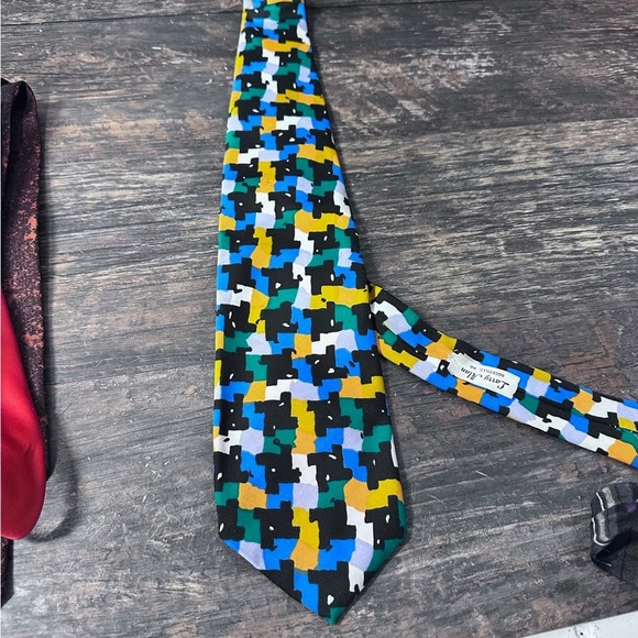 Larry Alan Blue Black Green and Yellow Geometric Pattern Tie - Picture 1 of 2